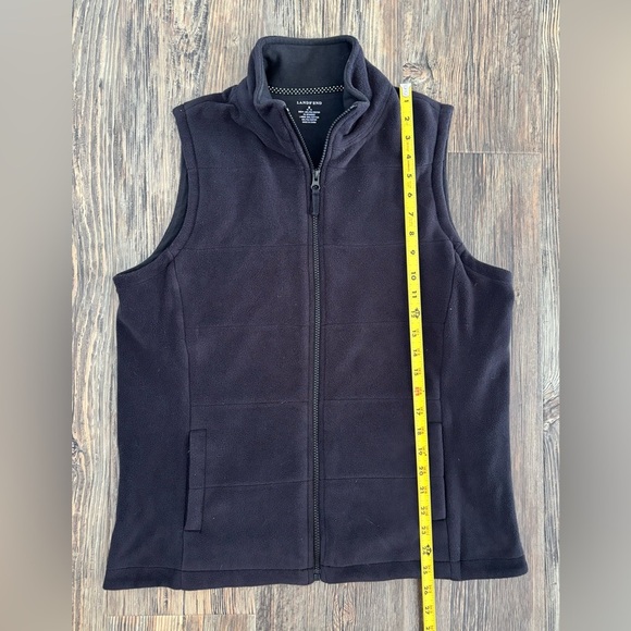 Lands’ End Fleece Vest Women’s Medium Black Full Zip Pockets Casual Athleisure - Picture 4 of 8